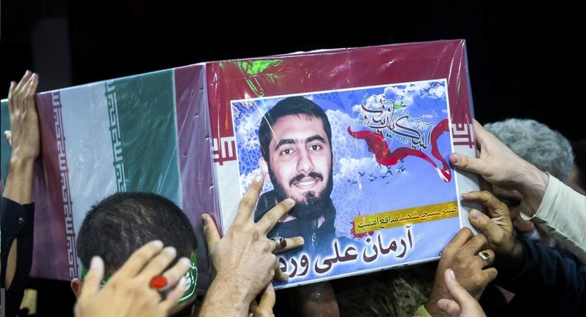 چرا رسیدگی به پرونده شهید آرمان علی‌وردی طولانی شده؟