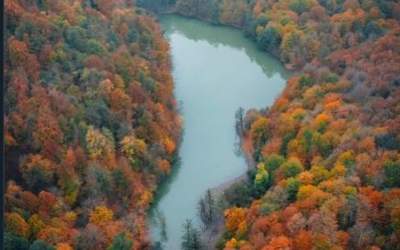 عکس/ پاییز شگفت‌انگیز دریاچه چورت مازندران
