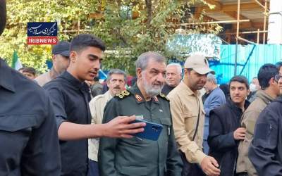 عکس/ محسن رضایی در راهپیمایی روز ۱۳ آبان