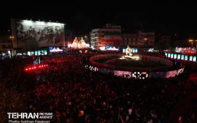 حضور باشکوه تهرانی‌ها در مراسم رونمایی از مجسمه والرین +فیلم و تصاویر  