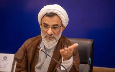 دبیر شورای عالی انقلاب فرهنگی: آقای پزشکیان در جلسه دولت درباره حجاب تذکر دادند/ خانم سخنگو گزارش کند