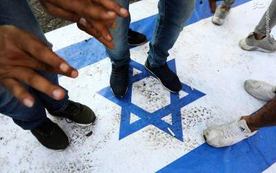 لگد مال کردن پرچم اسرائیل در جام جهانی +فیلم  <img src="https://cdn.jahannews.com/images/video_icon.png" width="11" height="10" border="0" align="top">