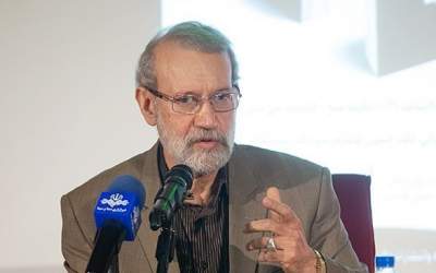 لاریجانی: رهبری صحنه جنگ را لحظه به لحظه کنترل می کردند/ ایران استقلال خود را در معرض معامله قرار نمی‌دهد/ سیاستمداران با مواضع و سخنان غیرضروری، شکاف در صفوف ملت ایجاد نکنند