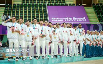 عکس/ سلام نظامی به پرچم با طعم قهرمانی