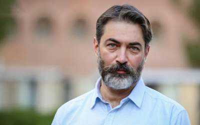 اولین تجربه پارسا پیروزفر در حوزه کارگردانی