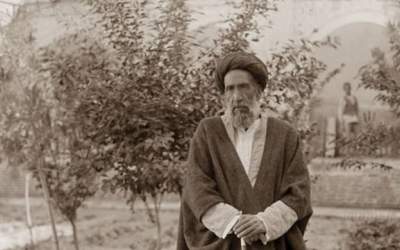 مدرس گفت مستوفی‌الممالک مثل شمشیر سان و رژه است