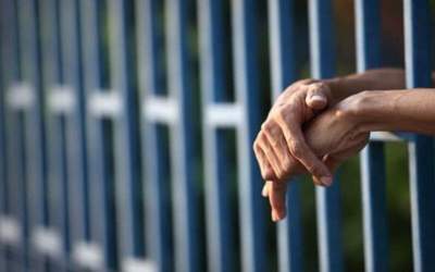 همین احساس زرنگی حداقل ۶ ماه حبس دارد  <img src="https://cdn.jahannews.com/images/video_icon.png" width="11" height="10" border="0" align="top">