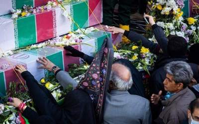 پیکرهای پاک ۳۰۰ شهید گمنام دفاع مقدس تشییع می‌شوند