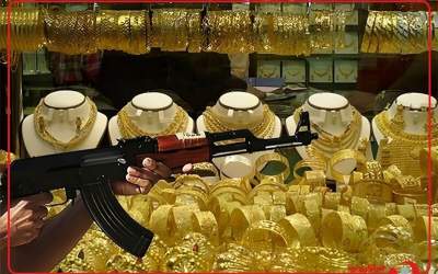 فرار سارقان بعد از دیدن سلاح صاحب طلافروشی  <img src="https://cdn.jahannews.com/images/video_icon.png" width="16" height="16" border="0" align="top">