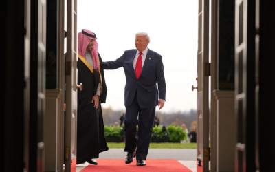 ولیعهد یکباره پاشاده شد!  <img src="https://cdn.jahannews.com/images/video_icon.png" width="11" height="10" border="0" align="top">