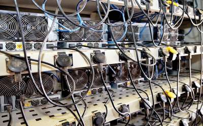 کشف ۲۰۰۰ دستگاه ماینر قاچاق به ارزش ۱۴۷ میلیارد