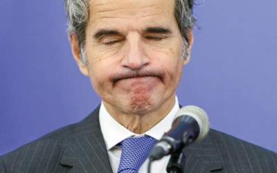 چشم‌بند گروسی را محکم‌تر کنید