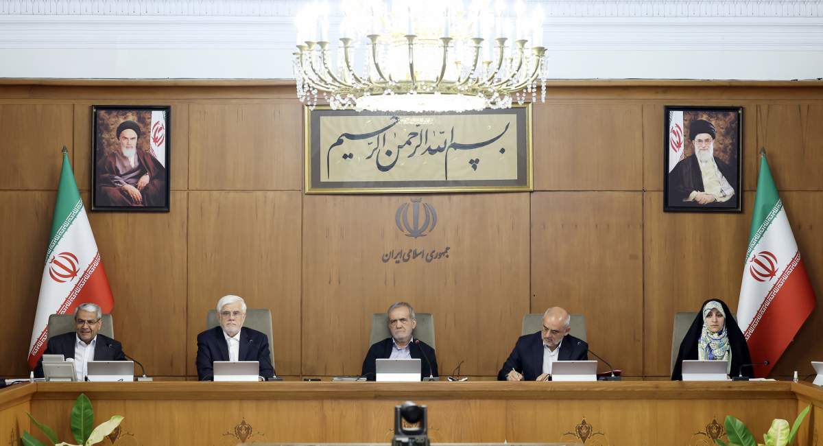 دولت پزشکیان رکورد استقراض از بانک مرکزی را شکست