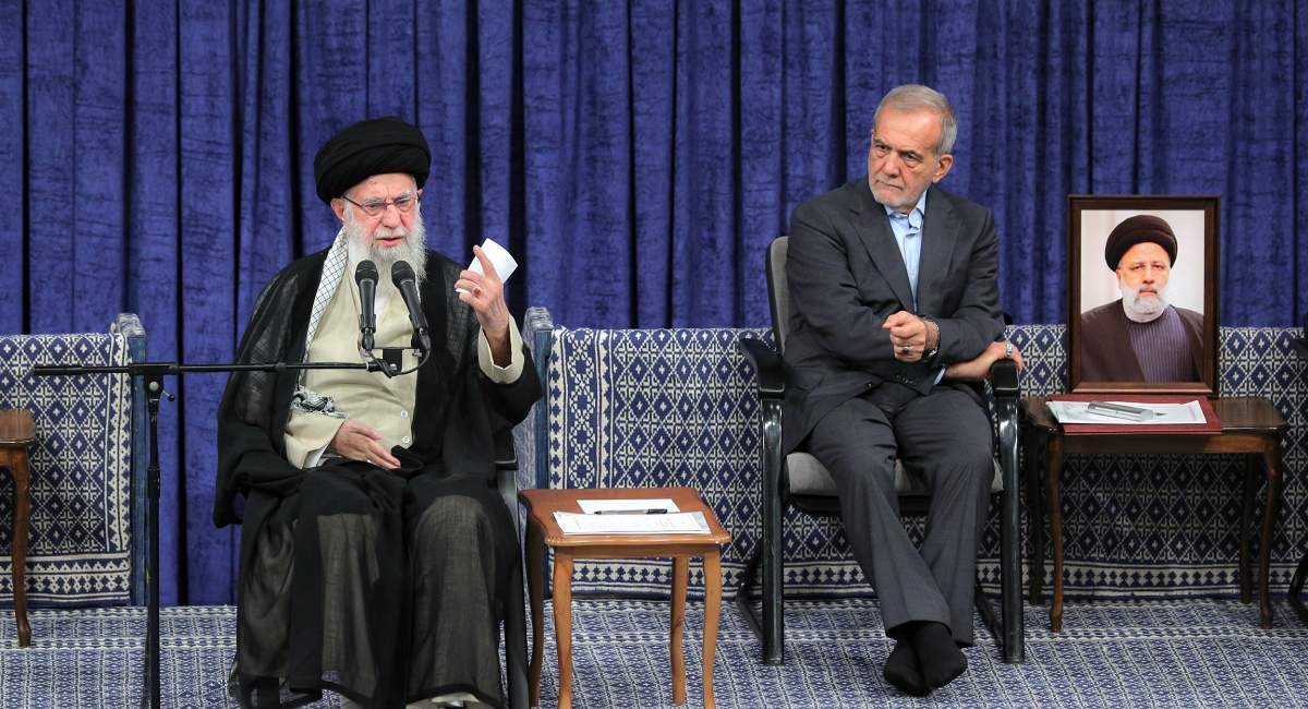 چرا رهبر انقلاب به حمایت از دولت و رئیسجمهور اصرار دارند؟