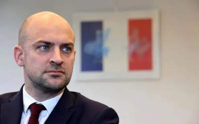 فرانسه پوتین را به تحریم‌های جدید تهدید کرد