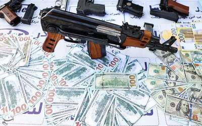 سرقت طلا از طلافروشان با دلارهای تقلبی