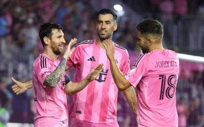 واکنش جالب مسی به خداحافظی آلبا و بوسکتس