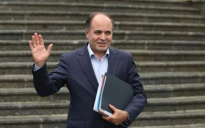 واکنش نوری قزلجه به انتقادات قالیباف  <img src="https://cdn.jahannews.com/images/video_icon.png" width="16" height="16" border="0" align="top">