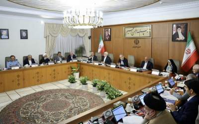 روزنامه اصلاح‌طلب: دولت تصمیم اشتباه می‌گیرد