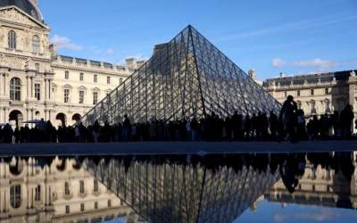 ضربه دیگری بر پیکر بزرگترین موزه جهان