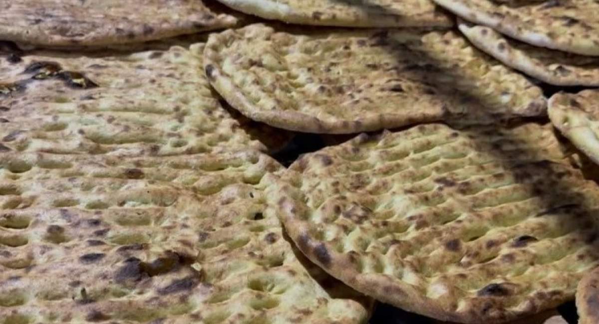 نان بربری کمسبوسترین نان سنتی ایران نان بربری کمسبوسترین نان سنتی ایران