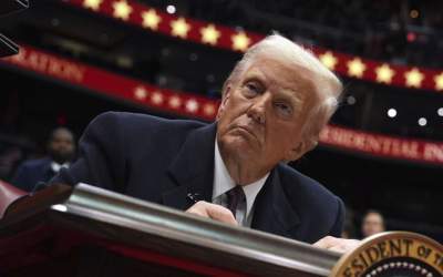 روزنامه اصلاح طلب: واقع بین باشیم؛ آمریکا از نظر نظامی و اقتصادی بلامنازع است!/ چاره‌ای جز توافق جامع با آمریکا نداریم!