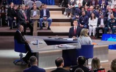 خواستگاری در وسط نشست خبری پوتین!  <img src="https://cdn.jahannews.com/images/video_icon.png" width="11" height="10" border="0" align="top">