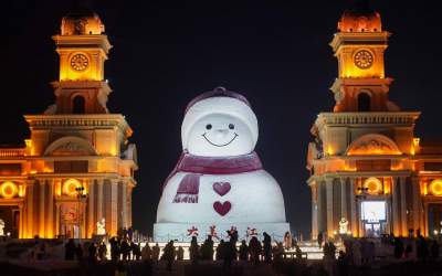 عکس/ آدم برفی ۱۹ متری در چین