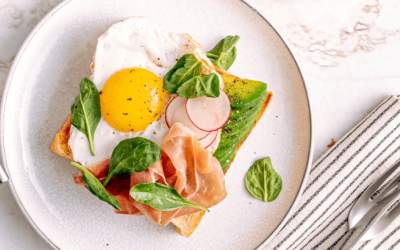 مصرف یک تخم مرغ در روز برای ما سودمند است