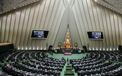 نامه هشدار آمیز ۱۶۵ نماینده مجلس به سران قوا/ ریشه تورم ارز است