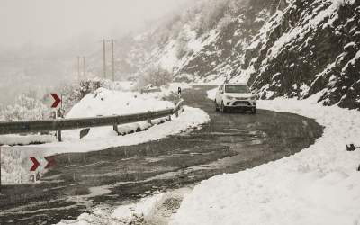 شدت برف در گذرگاه‌های مرزی عراق، ایران و ترکیه  <img src="https://cdn.jahannews.com/images/video_icon.png" width="11" height="10" border="0" align="top">