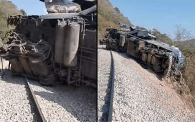 خروج قطار از ریل در مکزیک  <img src="https://cdn.jahannews.com/images/video_icon.png" width="11" height="10" border="0" align="top">