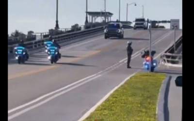 اسکورت یک قاتل را ببینید  <img src="https://cdn.jahannews.com/images/video_icon.png" width="11" height="10" border="0" align="top">