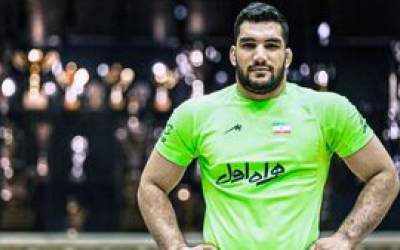 یک کشتی‌گیر دیگر ایرانی به آذربایجان رفت