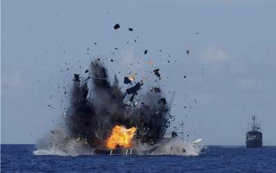 حمله آمریکا به ۳ قایق به بهانه حمل مواد مخدر  <img src="https://cdn.jahannews.com/images/video_icon.png" width="16" height="16" border="0" align="top">