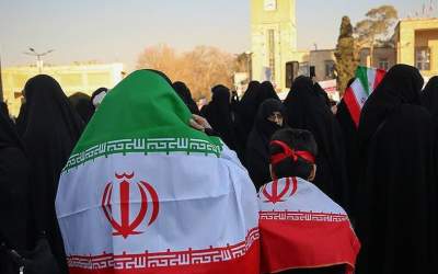 جمهوری اسلامی؛ مقتدر مظلوم/ از پرتاب نارنجک به پلیس و رانت خواری علی دایی تا وقاحت زارچی و بی‌چشم و رویی همایون شجریان