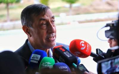 قائم پناه: با اصناف و بازاریان در حال گفتگو هستیم