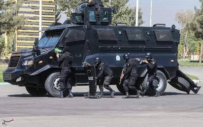 فیلم حرکت فداکارانه ماموران یگان ویژه  <img src="https://cdn.jahannews.com/images/video_icon.png" width="16" height="16" border="0" align="top">