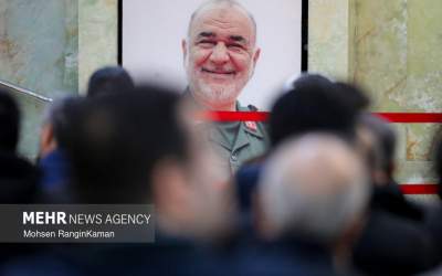 عکس/ خنده ماندگار یک فرمانده مقتدر