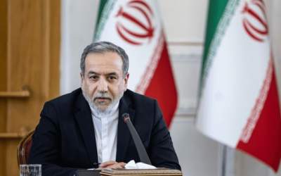 عراقچی: آنچه در این سه روز اتفاق افتاد ادامه جنگ ١٢ روزه است/ صداهای ضبط شده‌ داریم که گفتند اگر توانستید پلیس بزنید اگر نشد مردم عادی را بزنید/ خونخواهی مردم خودمان را پیگیری می‌کنیم