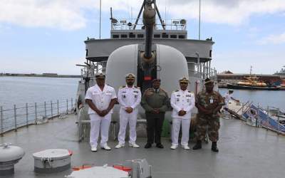 ناوگروه ایران وارد آفریقای جنوبی شد