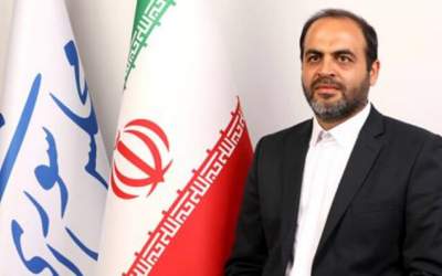 رستمی: باید با سلبریتی‌های مزدور برخورد قاطع شود