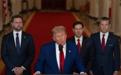 این افراد دیشب ترامپ را از حمله به ایران منصرف کردند