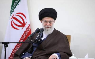 بیانیه بیش از ۱۰۰ نفر از علمای جهان اسلام در حمایت از رهبر انقلاب