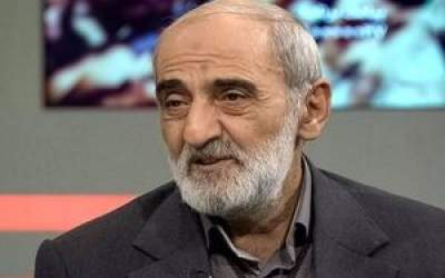 یادداشت شریعتمداری/ نگاه کن! رسول خدا لبخند می‌زند