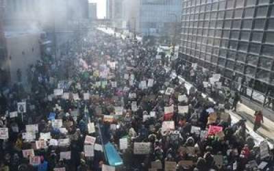 گفت و شنود/ درآمد ترامپ!