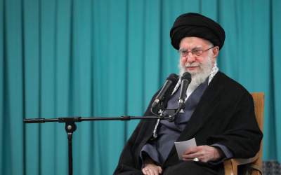 بیانیه دیپلمات‌های ایرانی در حمایت از رهبر انقلاب: هرزه‌گویی‌های اخیر ترامپ نشانگر عجز نظام سلطه در برابر استقامت ملت ایران است/ ایران اسلامی مقتدرانه در اقیانوس متلاطم نظام بین‌الملل در حرکت است