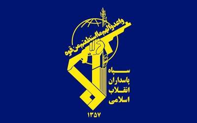 نیروی دریایی سپاه در عملیات ترکیبی پهپادی - موشکی پایگاه بالگردی تروریست‌های آمریکایی را با موفقیت هدف گرفت