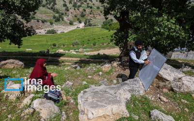 مدرسه‌ سه نفره در میان کوهستان