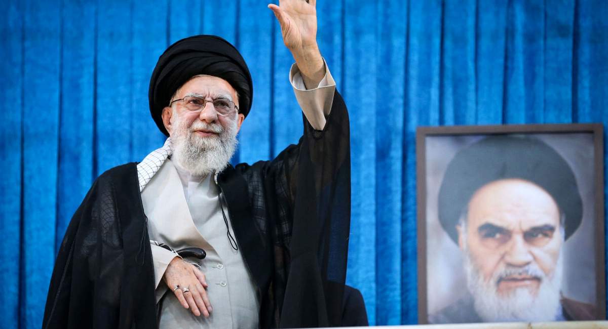 درآمد رهبر شهید از کجا تامین میشد؟!  